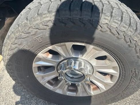 Used 2020 Ford F250 XL w/ STX Appearance Package AWD/4WD image 2