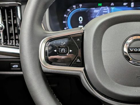 Used 2024 Volvo V90 B6 Cross Country Plus w/ Climate Package image 34