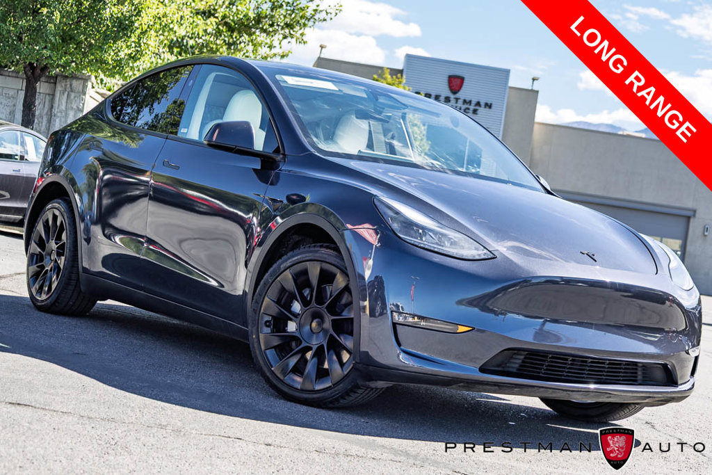 Used 2024 Tesla Model Y Long Range AWD/4WD image 1