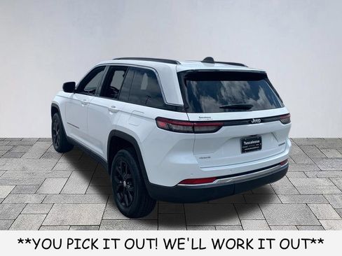 Used 2025 Jeep Grand Cherokee Limited AWD/4WD image 5