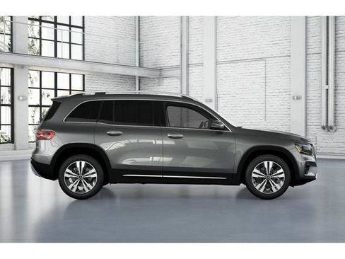 New 2026 Mercedes-Benz GLB 250 4MATIC image 16