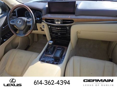 Used 2017 Lexus LX 570 4WD image 38