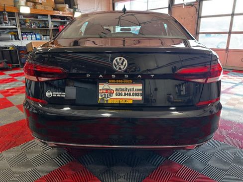 Used 2021 Volkswagen Passat 2.0T S image 8