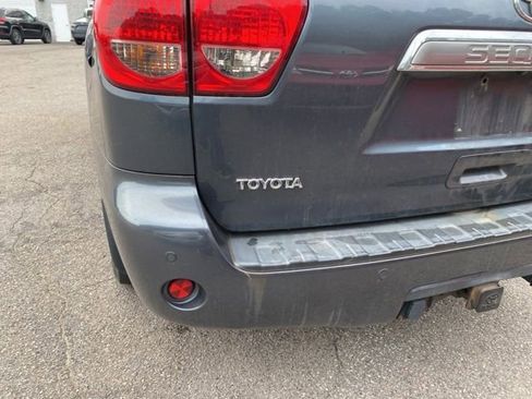 Used 2008 Toyota Sequoia Limited image 15