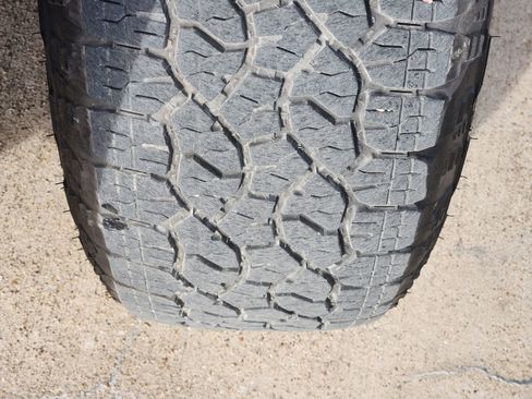 Used 2022 GMC Sierra 1500 SLT image 12