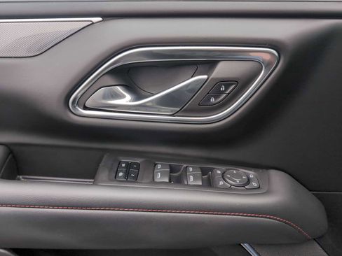 Used 2023 Chevrolet Suburban RST w/ Sport Performance Package image 22