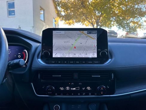 Used 2023 Nissan Rogue Platinum w/ Platinum Premium Package image 42