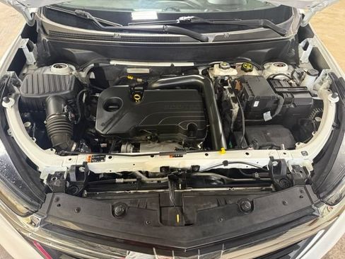 Used 2023 Chevrolet Equinox LT AWD/4WD image 29