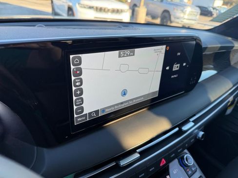 Used 2025 Hyundai Palisade Calligraphy image 16