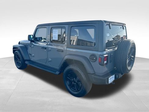Used 2022 Jeep Wrangler Unlimited Sport AWD/4WD image 6