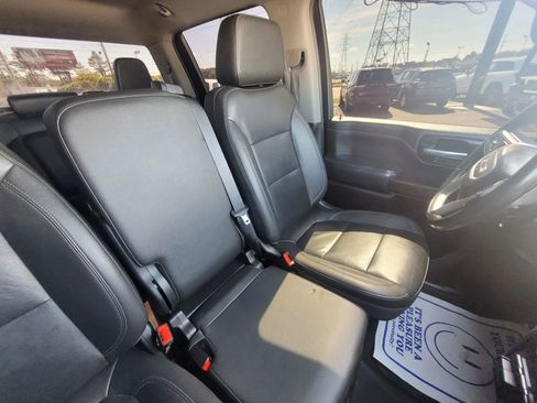 Used 2022 GMC Sierra 3500 SLT AWD/4WD image 17