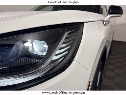 Certified 2025 Lincoln Aviator Reserve w/ Illumination Package image 13