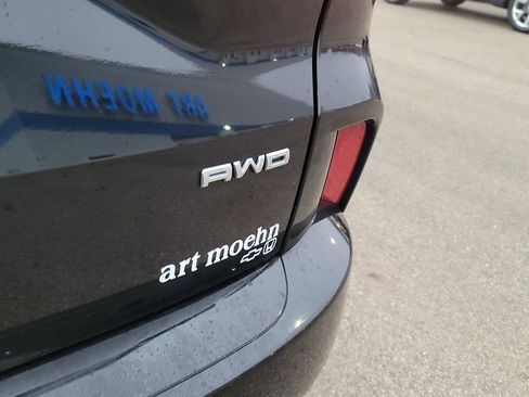 Used 2024 Ford Escape ST-Line image 5