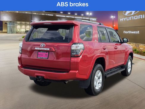 Used 2019 Toyota 4Runner SR5 image 7