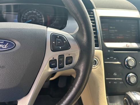 Used 2015 Ford Taurus SEL w/ Equipment Group 201A image 22