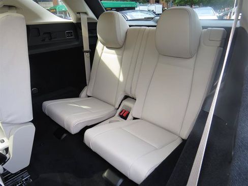 Used 2024 Mercedes-Benz GLE 350 4MATIC image 18