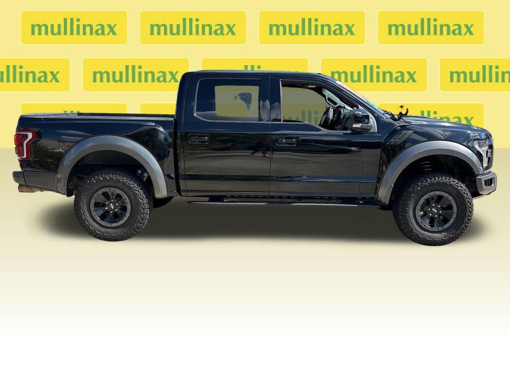 Used 2018 Ford F150 Raptor w/ Equipment Group 802A Luxury AWD/4WD image 2