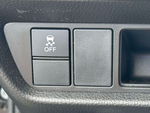 Certified 2024 Honda HR-V EX-L image 18
