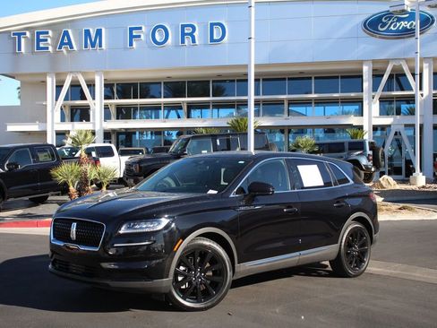 Used 2023 Lincoln Nautilus Reserve w/ Monochromatic Package image 2