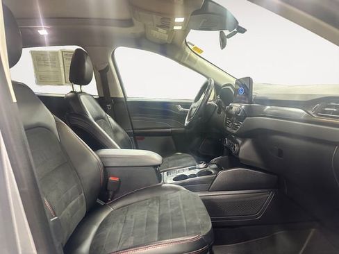 Used 2021 Ford Escape SEL w/ SEL Stealth AWD Package image 15