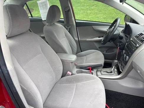 Used 2011 Toyota Corolla LE FWD image 13