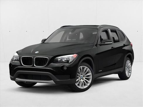 Used 2013 BMW X1 sDrive28i RWD image 1