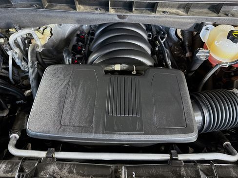 Used 2025 GMC Yukon XL Denali RWD image 39