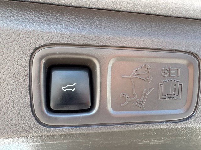 Used 2023 Lincoln Navigator L Reserve AWD/4WD image 14