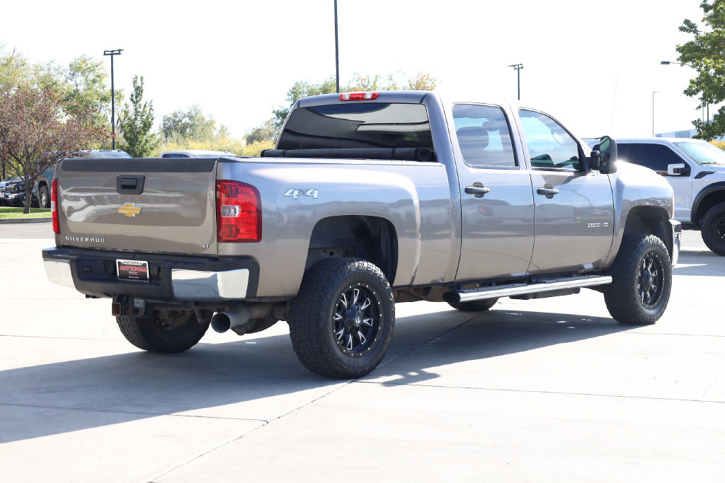 Used 2014 Chevrolet Silverado 2500 LT w/ Interior Plus Package AWD/4WD image 6