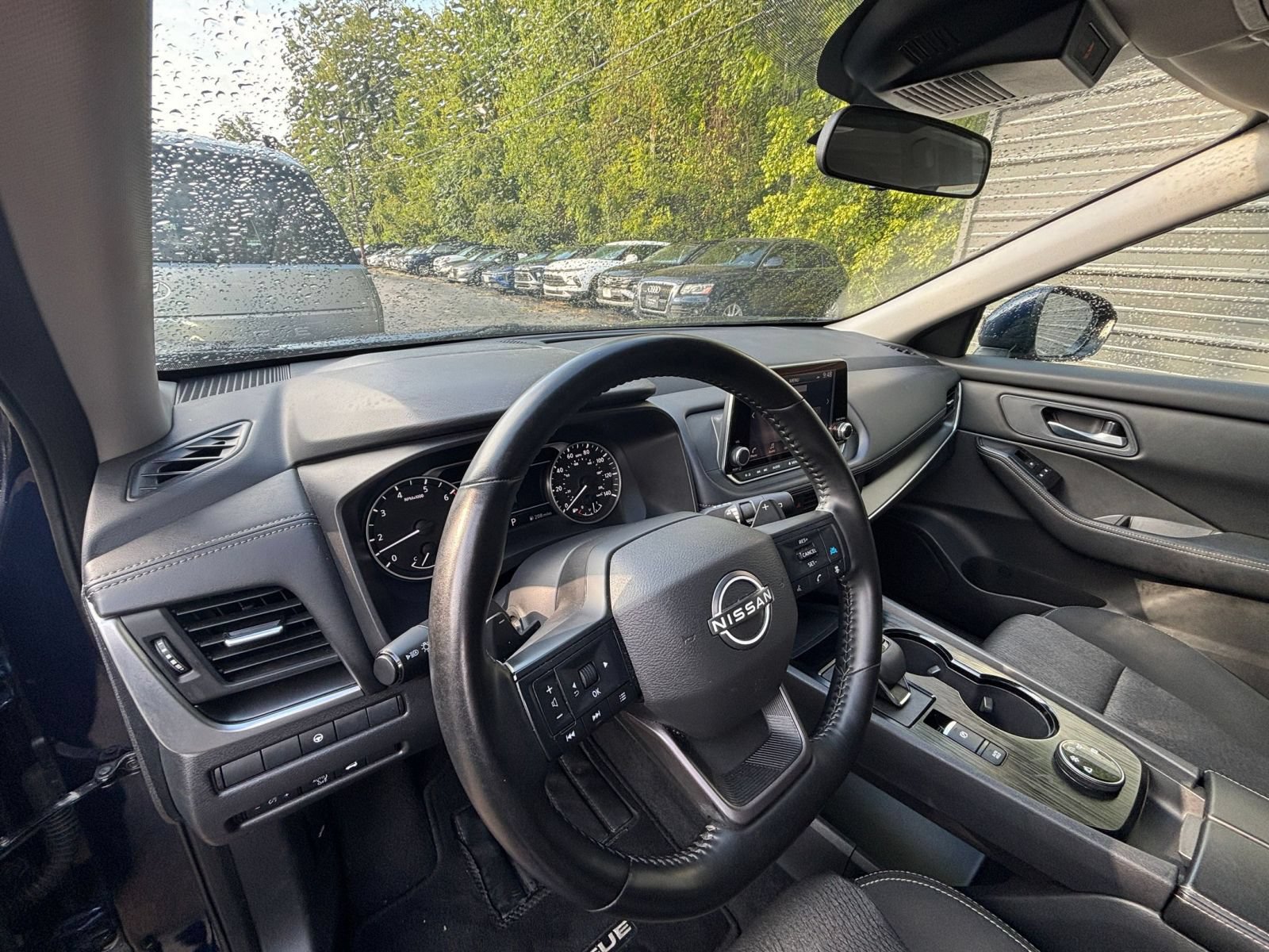 Used 2025 Nissan Rogue SV AWD/4WD image 30