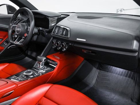 Used 2018 Audi R8 V10 plus image 30