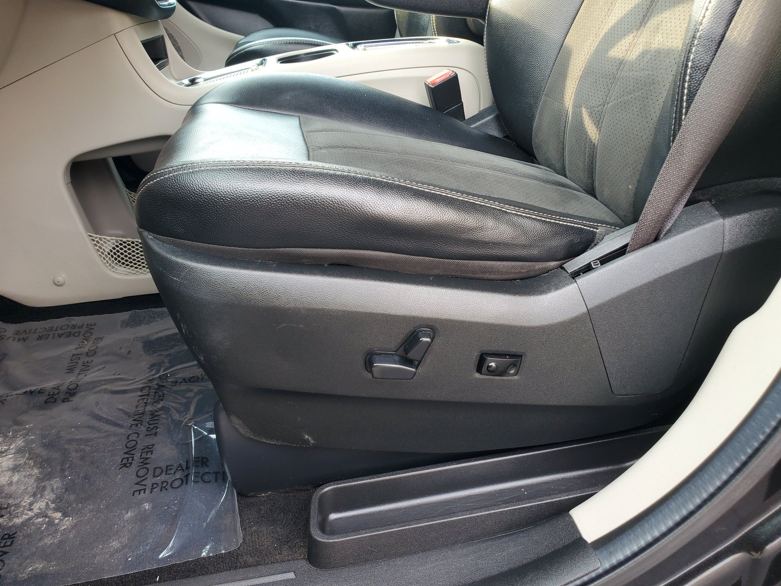 Used 2019 Dodge Grand Caravan SXT FWD image 10