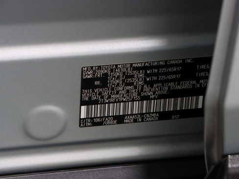 Used 2023 Toyota RAV4 XLE w/ Convenience Package image 33