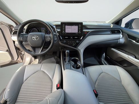 Used 2022 Toyota Camry SE w/ Convenience Package FWD image 24