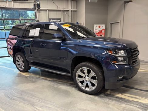 Used 2020 Chevrolet Tahoe LT w/ Luxury Package AWD/4WD image 32