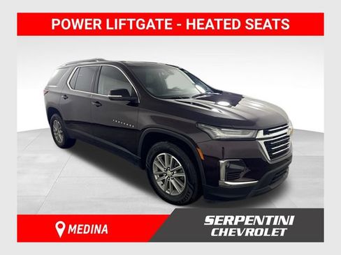 Used 2023 Chevrolet Traverse LT FWD image 1