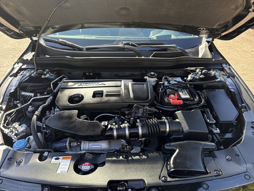 Used 2018 Honda Accord Touring image 26