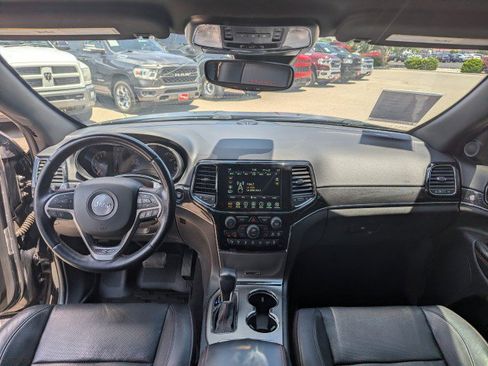 Used 2020 Jeep Grand Cherokee Trailhawk w/ Trailhawk Luxury Group AWD/4WD image 22