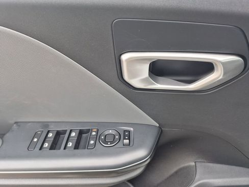 New 2026 Kia K4 LXS image 7