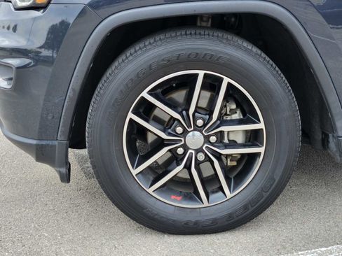 Used 2017 Jeep Grand Cherokee Trailhawk w/ Trailhawk Luxury Group image 9