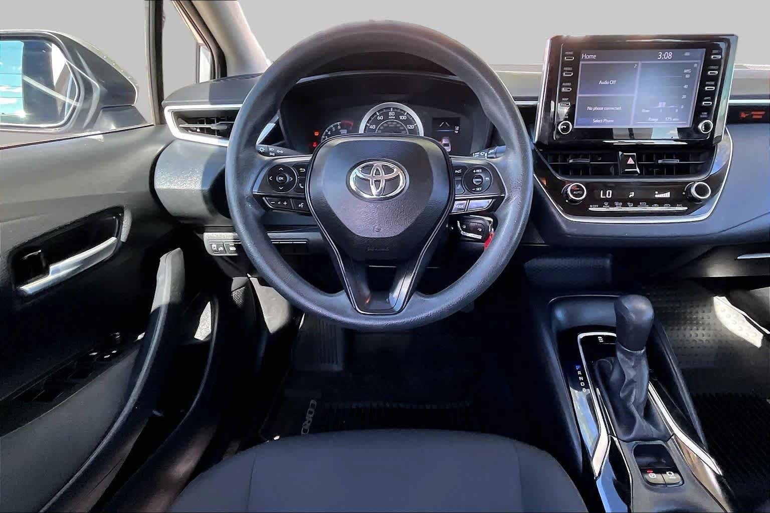 Used 2020 Toyota Corolla LE FWD image 6