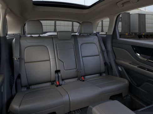 New 2026 Lincoln Corsair Grand Touring image 11