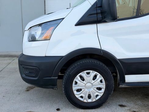 Used 2021 Ford Transit 250 Medium Roof image 28