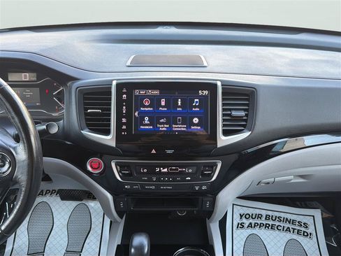 Used 2017 Honda Ridgeline RTL-E image 19