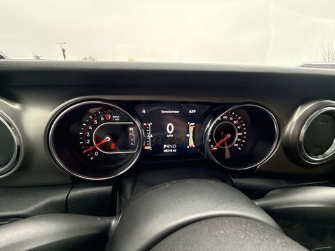 Used 2021 Jeep Gladiator Rubicon image 18