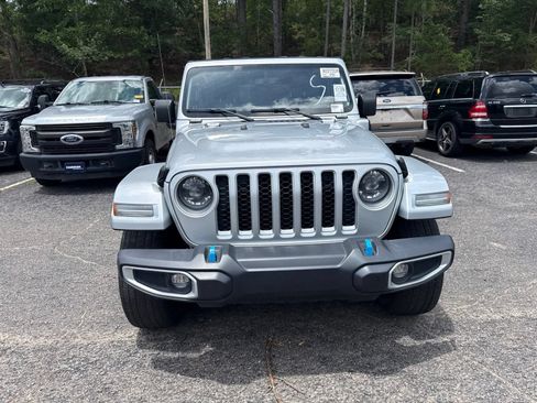 Used 2023 Jeep Wrangler Unlimited Sahara w/ Cold Weather Group AWD/4WD image 2