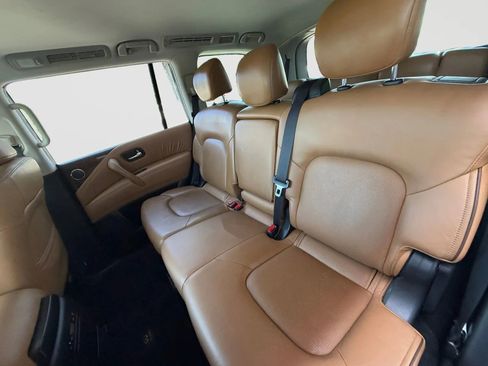 Used 2016 INFINITI QX80 4WD w/ All Season Package image 15