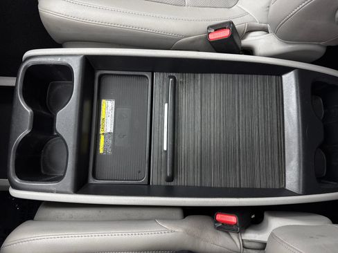 Used 2019 Honda Odyssey Elite image 32