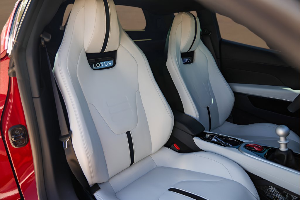 Used 2024 Lotus Emira First Edition RWD image 28