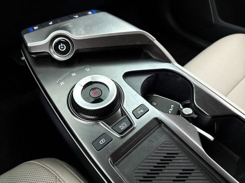 Used 2022 Kia EV6 Wind image 26